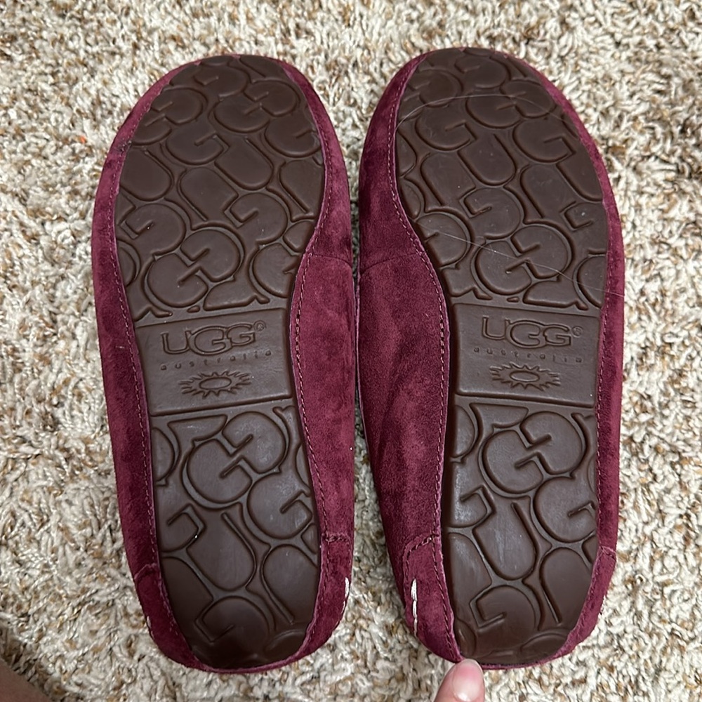 UGG slippers - Picture 2 of 4